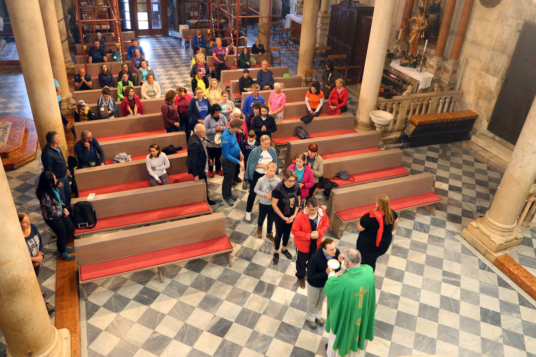 Biskup Rogić predvodio misno slavlje za sudionike 'Camino Šibenik tjedna'