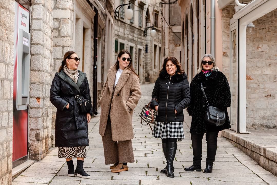 Uvijek sređene sugrađanke pokazale koji će se trendovi nositi u prosincu!