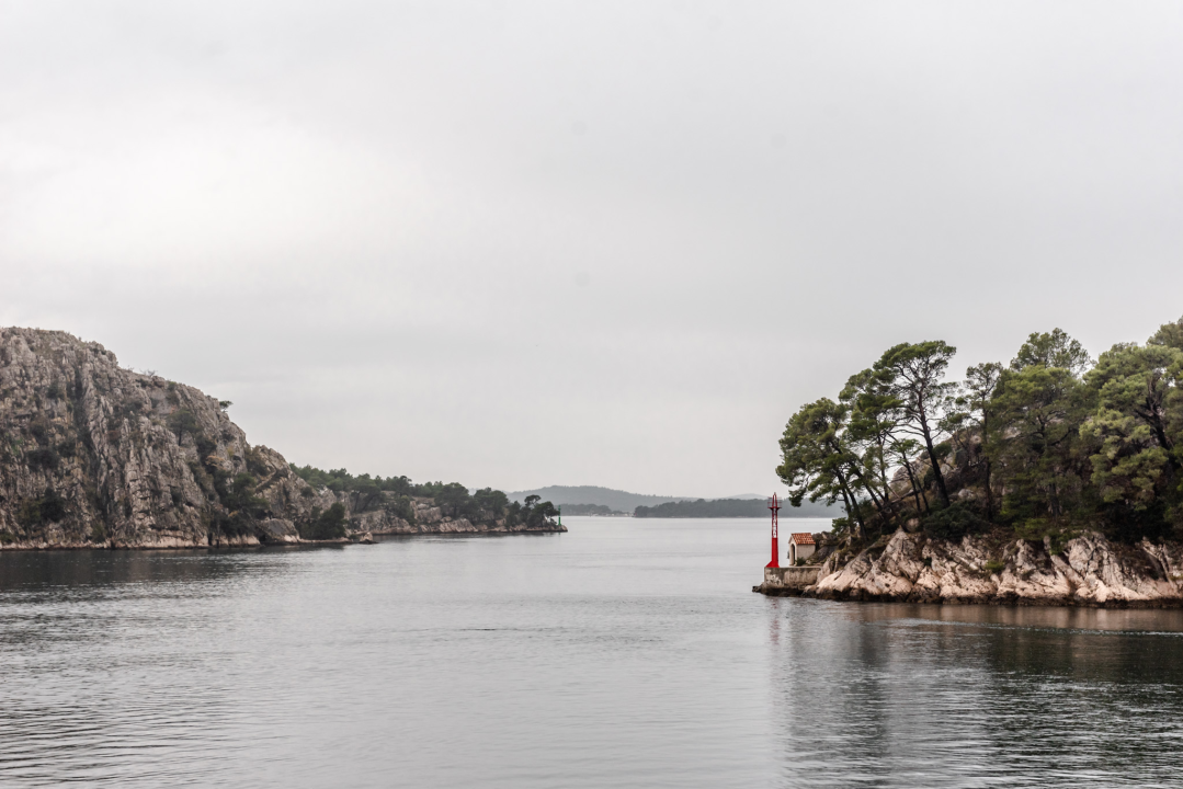Kod Zlarina u more položen vijenac u čast svih poginulih i nestalih hrvatskih pomoraca