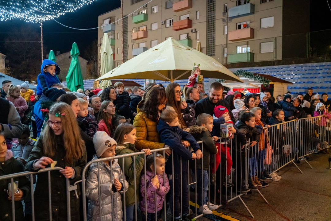 Giuliano&amp;Diktatori otvorili Kraljevski advent u Kninu