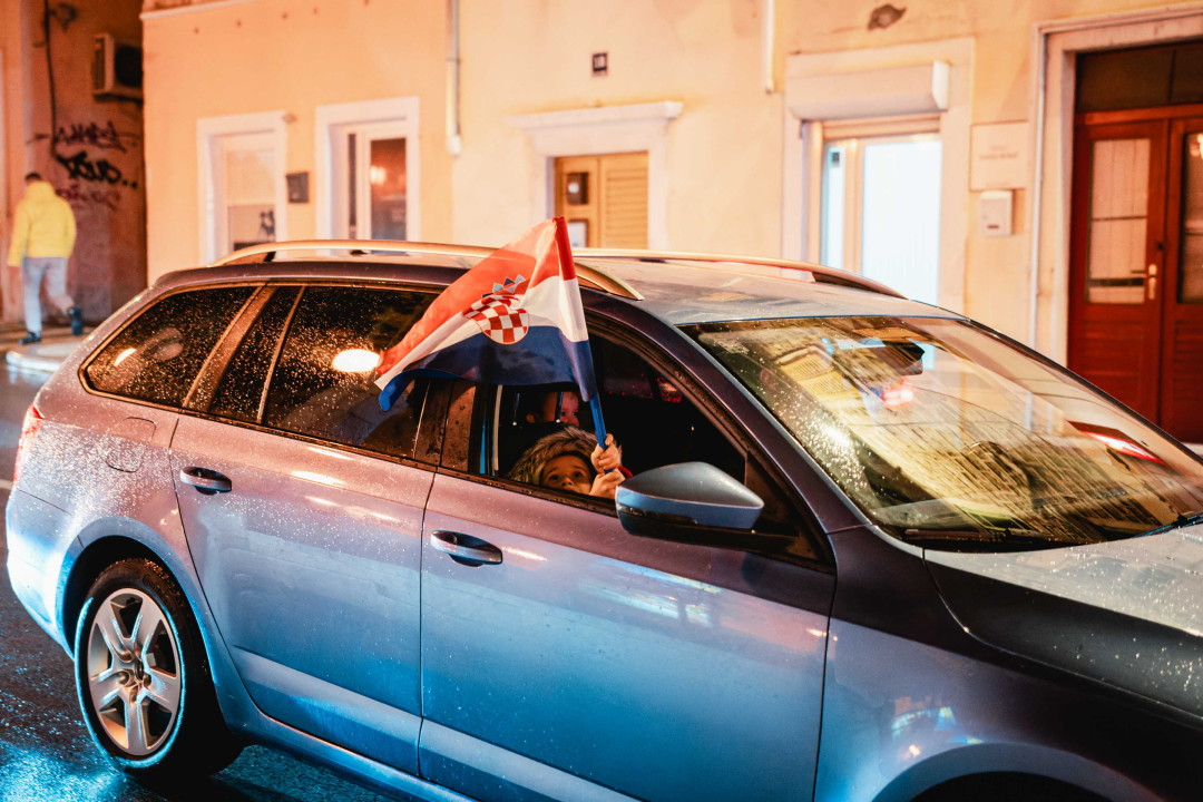 Samba na vučnoj službi! Šibenik je u transu, pogledajte ludilo na ulicama nakon prolaska u polufinale