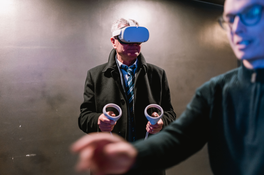 U Kući umjetnosti Arsen božićno druženje Tvrđave kulture: VR igre zaigrao i gradonačelnik!