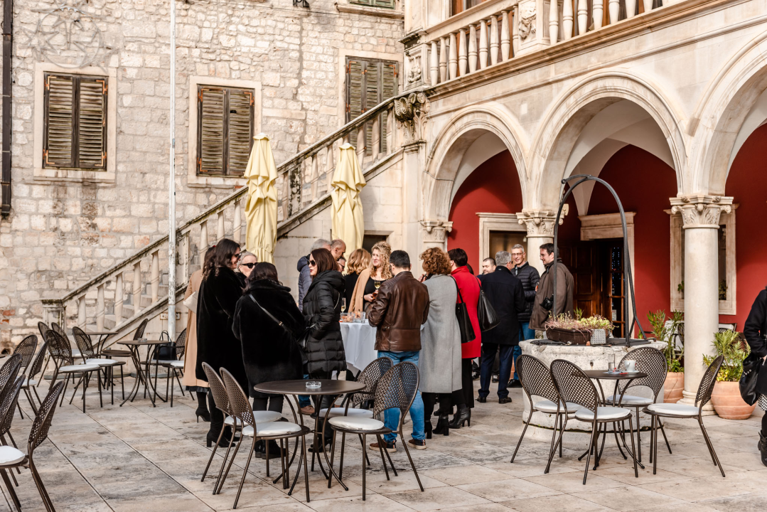 Burić i Jelić pozvali novinare na domjenak, župan doznao da je postao djed!