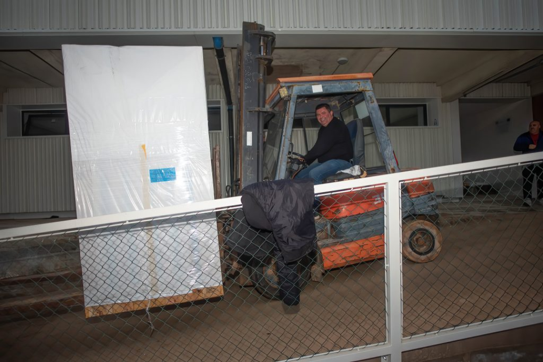 Stigao prvi stroj u novu tvornicu ambalaže  u Kninu 