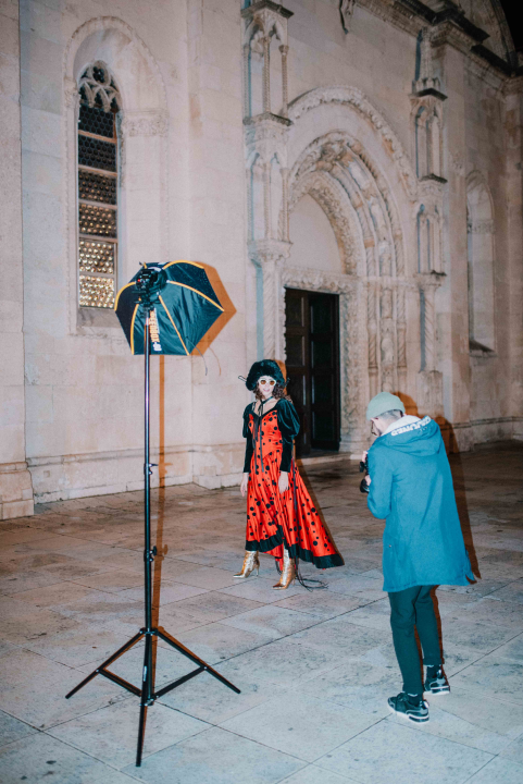 Doček Nove godine sa svjetskom clubbing ikonom najavljen sjajnim streetstyle editorijalom