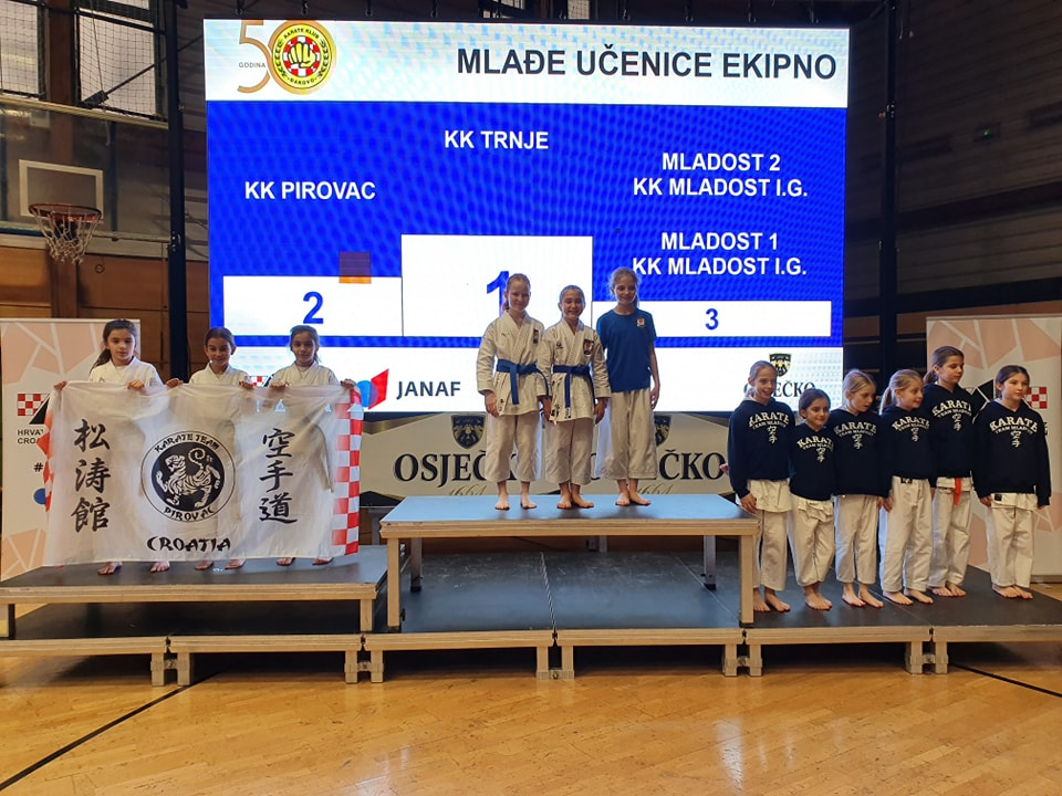 Članica Karate kluba Pirovac Iva Vukman viceprvakinja je Hrvatske