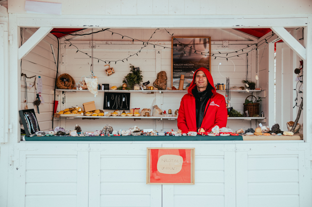 Adventurin Sajmić savršeno je mjesto za kupnju poklona, sve su izradili lokalni umjetnici i obrtnici