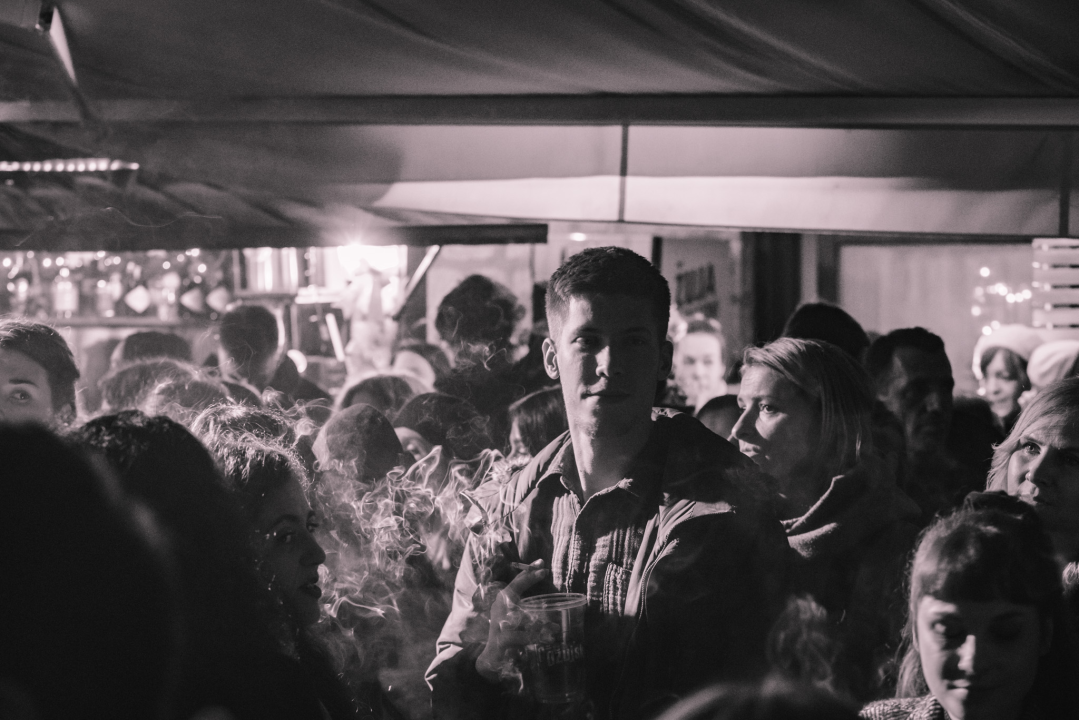 Matija Cvek oduševio šibensku publiku, provjerite koji vas još koncerti očekuju na Božićnom Šušuru!