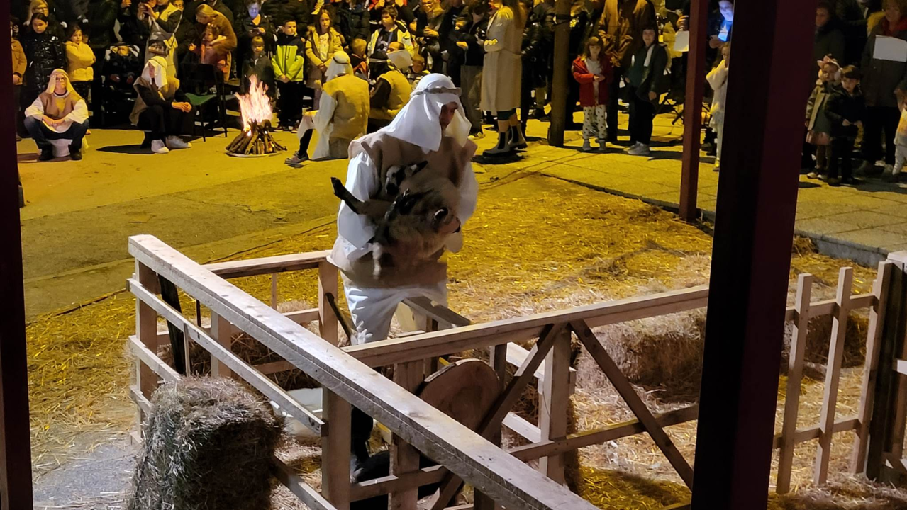 Župljani Vidika uprizorili žive jaslice i oduševili sugrađane