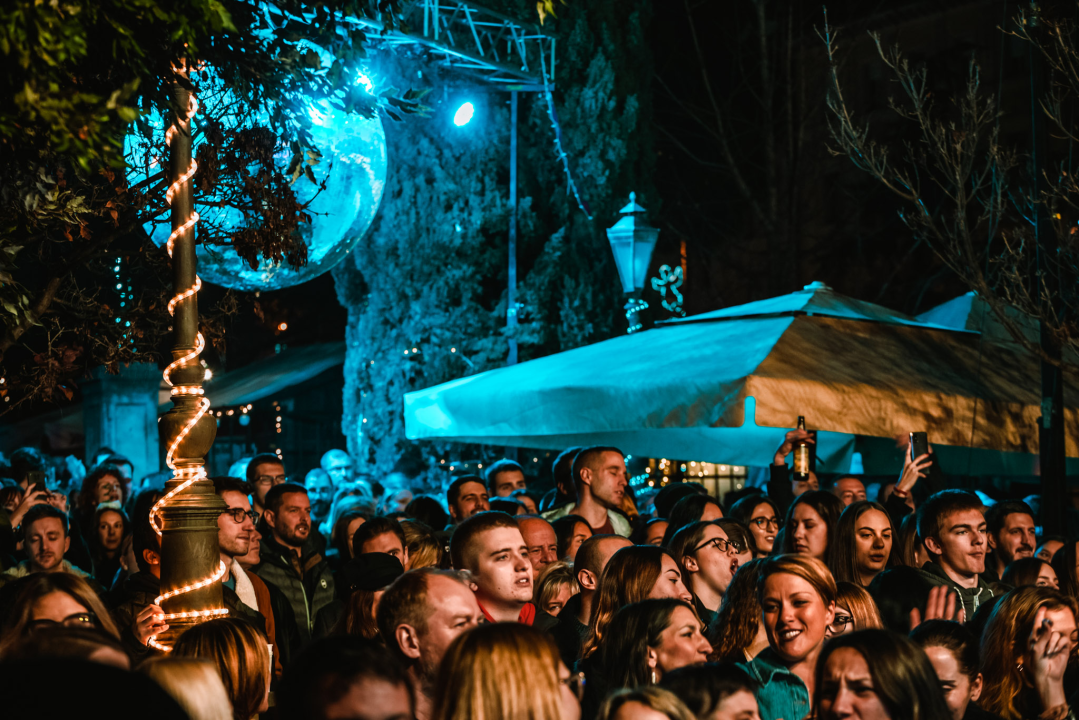 Vesna Pisarović dobrim starim hitovima oduševila Šibenčane