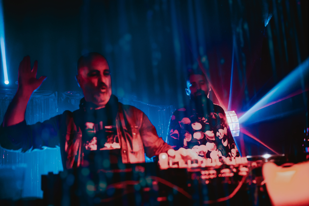 Rasplesana novogodišnja zabava u Tunelu uz milanski duo Modular Project