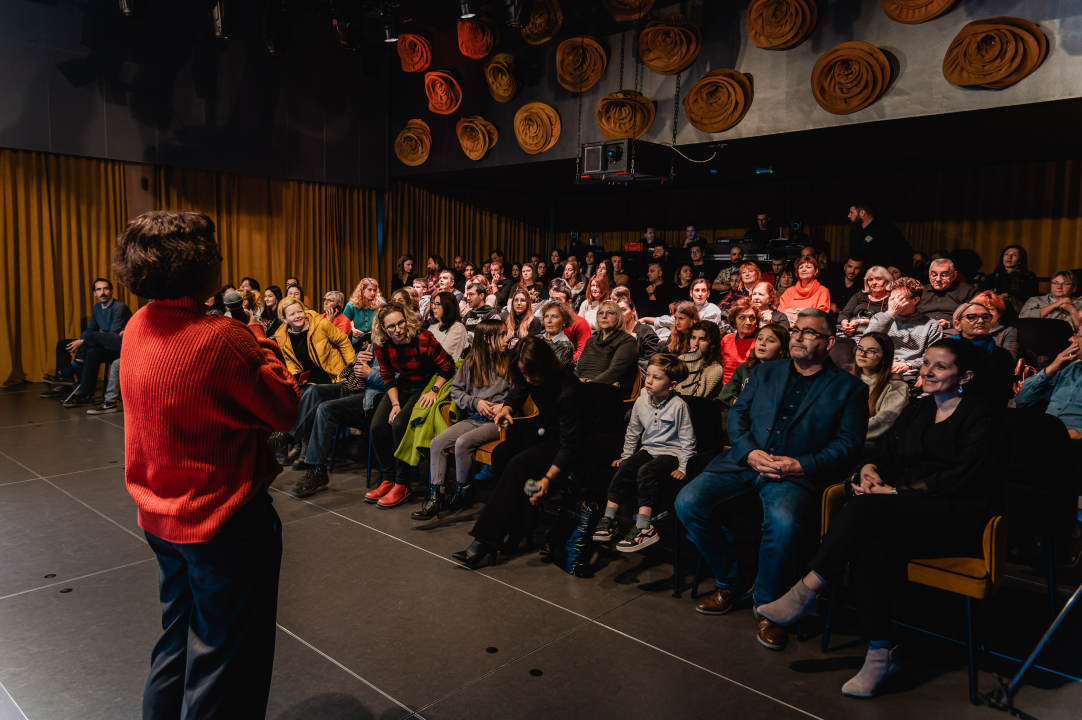 Garbura napunila kino Arsen do zadnjeg mjesta, gostovali i mladi šibenski glumci