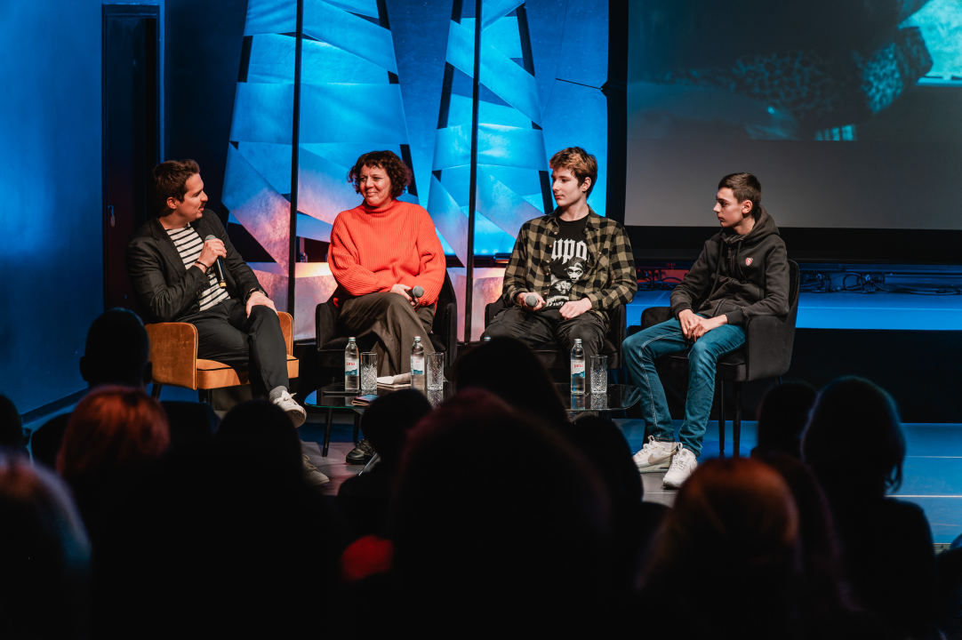 Garbura napunila kino Arsen do zadnjeg mjesta, gostovali i mladi šibenski glumci