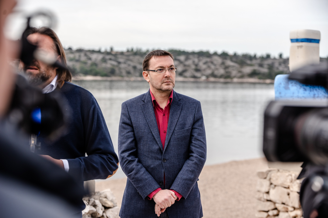 Novi zakon o pomorskom dobru još je jedan pokušaj krađe HDZ-a: 'Građani će postati gosti na plaži'