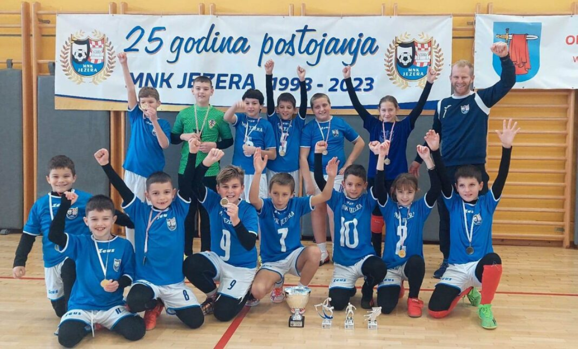 MNK Jezera slavio na futsal turniru do 11 godina