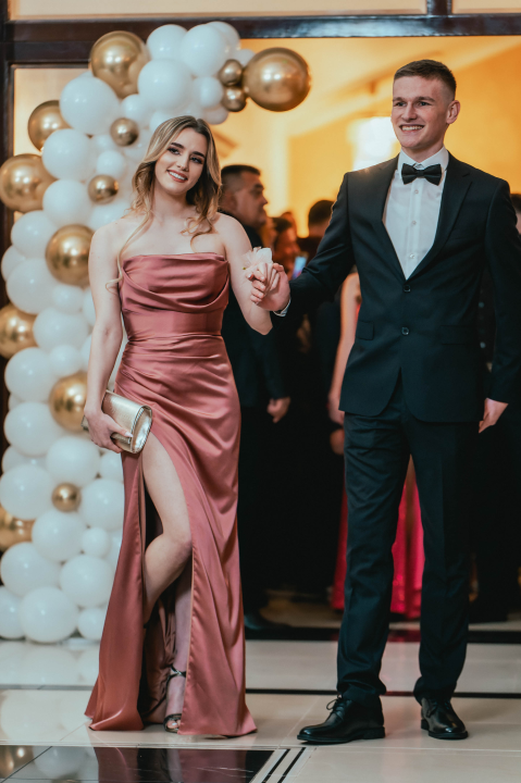 Učenici Prometno-tehničke škole Šibenik poput holivudskih zvijezda na maturalnom plesu (1)