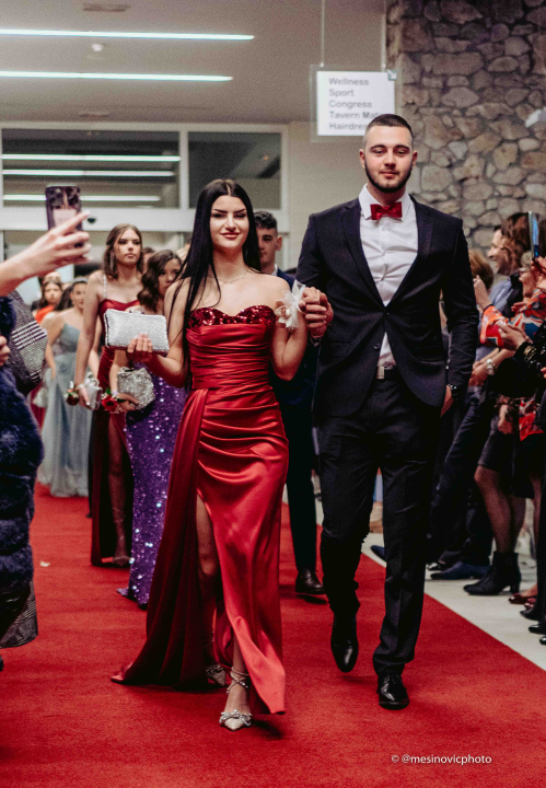 Zavirite na blještavi maturalni ples Turističko-ugostiteljske škole Šibenik (1)