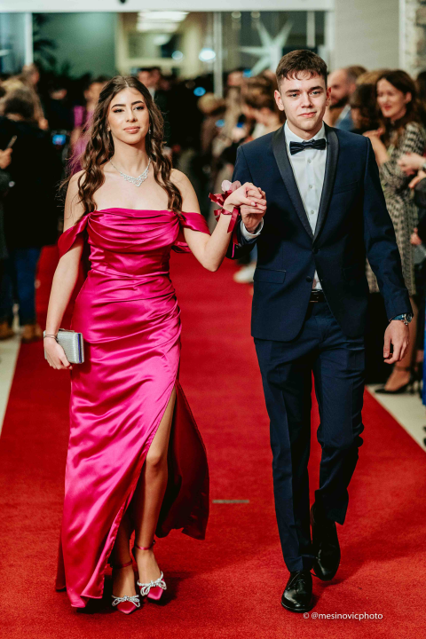 Gimnazijalci zasjali u večeri koju će pamtiti do kraja života! (2.dio)