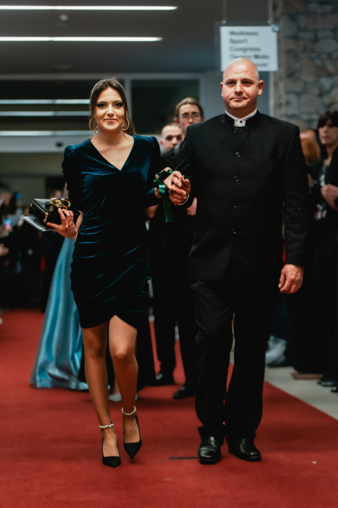 Pogledajte glamurozna izdanja maturanata Medicinske škole (1. dio)