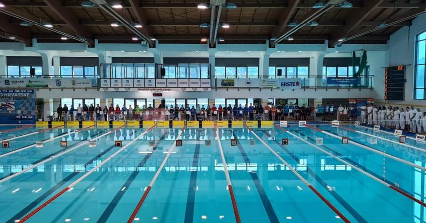 Na bazenu u Crnici održano kadetsko PH: Josip Silov prvak Hrvatske na 200 metara leđno 