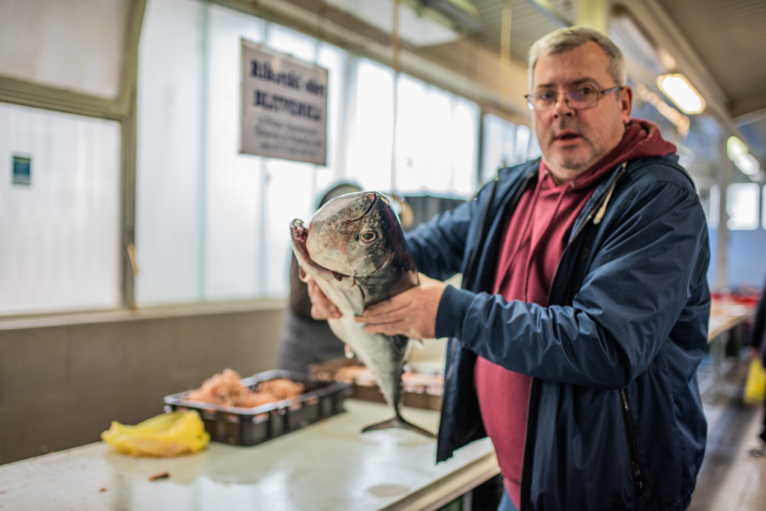 Jutros se na šibenskoj pijaci jasno vidjelo da je petak: Peškarija puna, na zelenom dijelu pustoš 