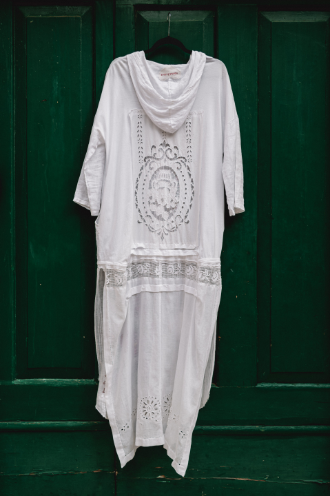 Unikatne haljine Nives Triva savršen su znak pažnje za Dan žena!