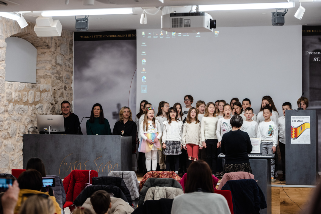 Učenica OŠ Petra Krešimira IV. Helena Vidović osvojila prvo mjesto na Županijskom natjecanju u stop-animaciji    