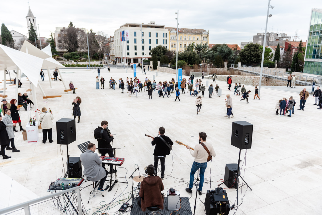 U povodu Međunarodnog dana žena na Poljani prava zabava za Šibenčanke 