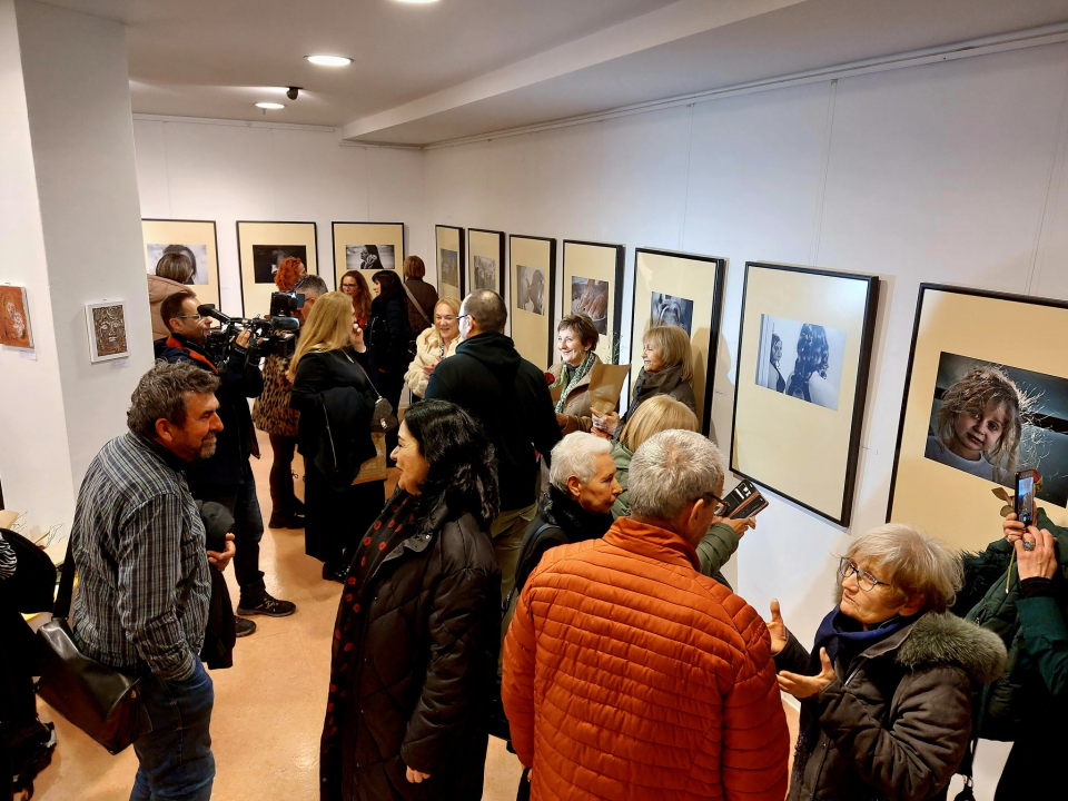 Knjižnica Dan žena obilježila pjesničkom večeri za Vesnu Parun i izložbom 'Žena'