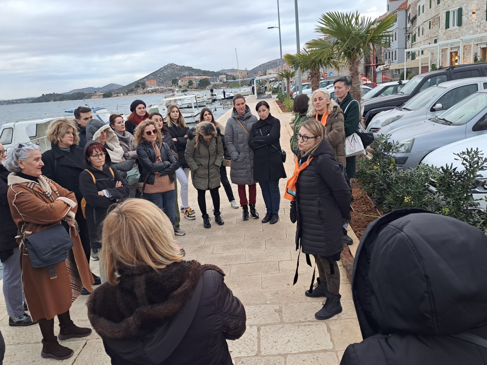 Znate li tko su Anka Bulat, Ana Šare i Slavka Berović? Vodiči ispričali priče o važnim šibenskim curama