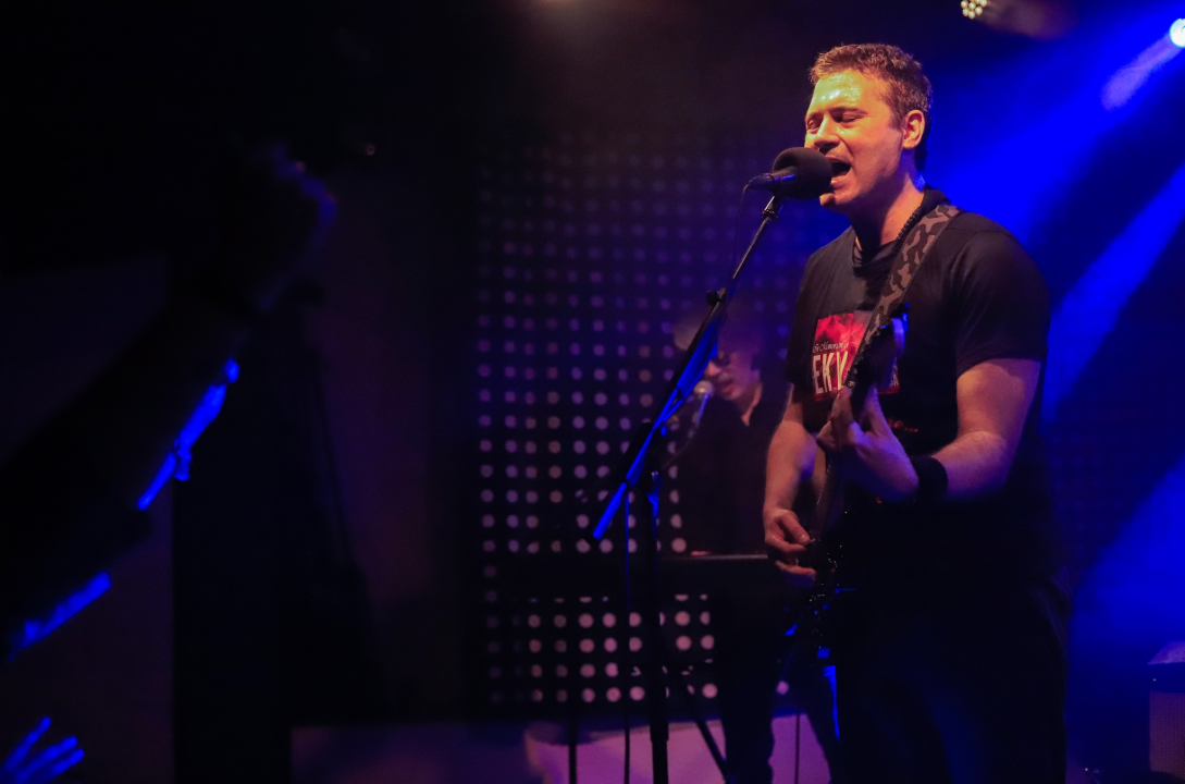 Euforična nostalgija u Šibeniku: Azimutom odjekivali hitovi EKV-a