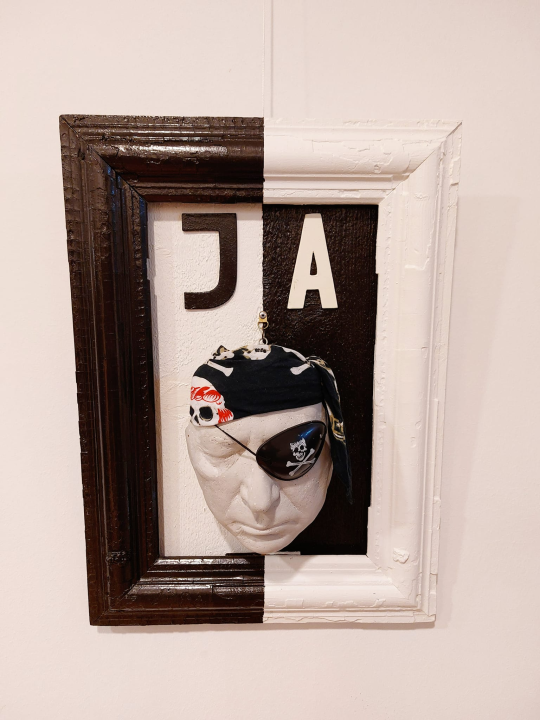 Gvozden odbačenim predmetima daruje novi život, a sve s daškom šibenskog humora