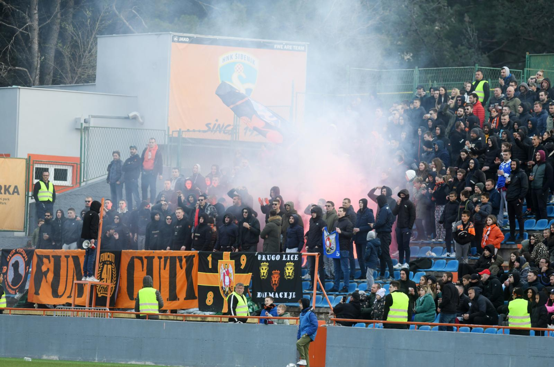 Ludnica na Šubićevcu: Šibenik golom Čopa u zadnjoj minuti dobio Dinamo i plasirao se u finale Kupa