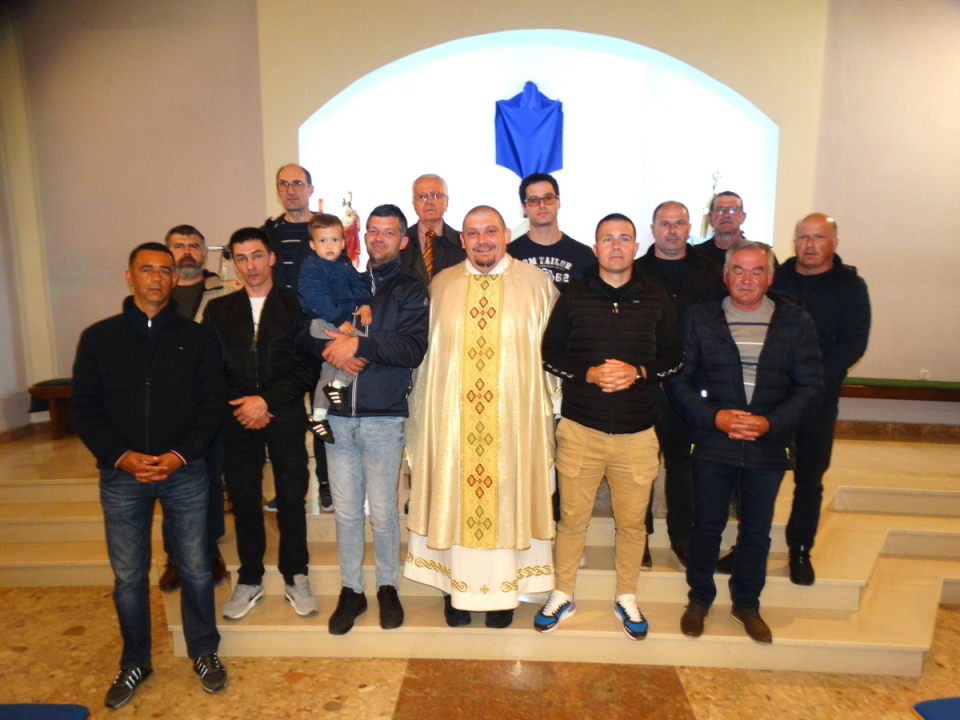 U Vukšiću održan obred pranja nogu dvanestorici vjernika na Veliki četvrtak 