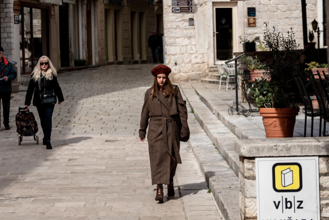 Lijepe Šibenčanke pokazale kako i hladnim danima biti u trendu
