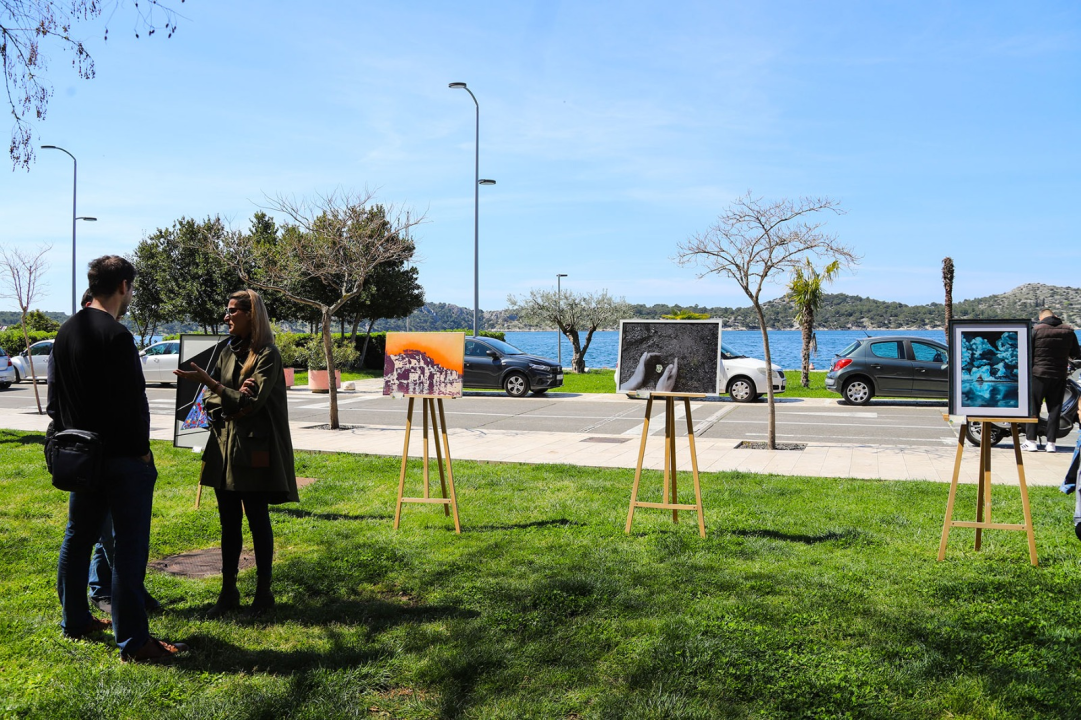 U okviru Svjetskog dana umjetnosti otvorena izložba 'Ja umjetnik'