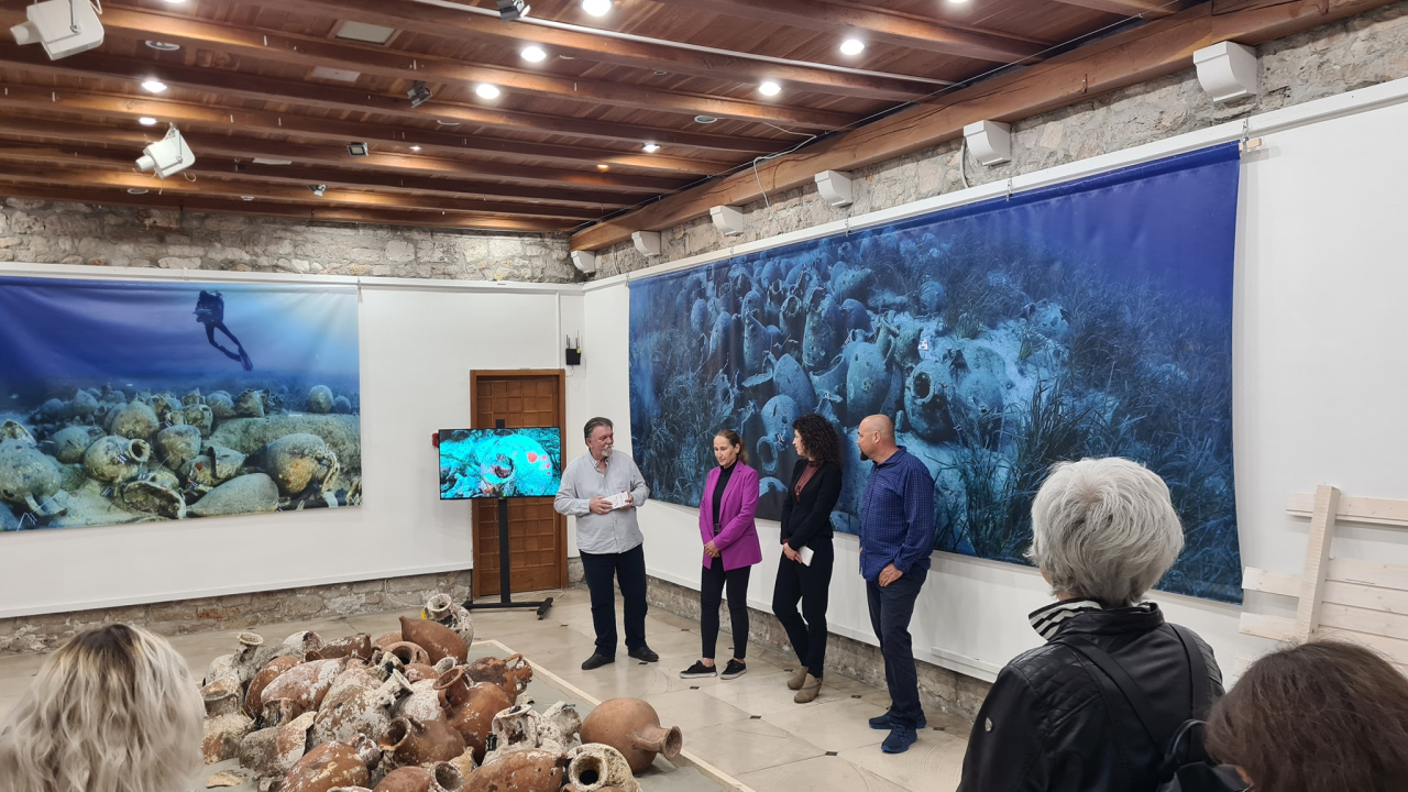 U muzeju otvorena izložba o brodolomu kod otoka Žirja