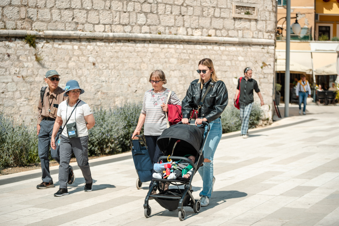 Trendi kombinacije lijepih sugrađanki pružit će vam pregršt modnih ideja za naredne dane!