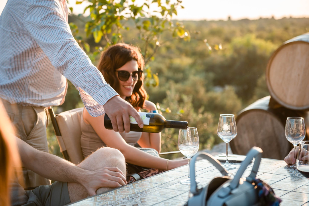 Vikend rezervirajte za turu po vinarijama i kušanje vrhunskih lokalnih vina!