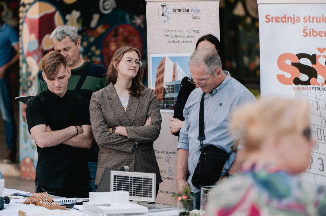 Učenici srednjih i osnovnih škola obilježavaju Dan Šibensko-kninske županije: 'Nadam se da ćete svi tu ostati' 