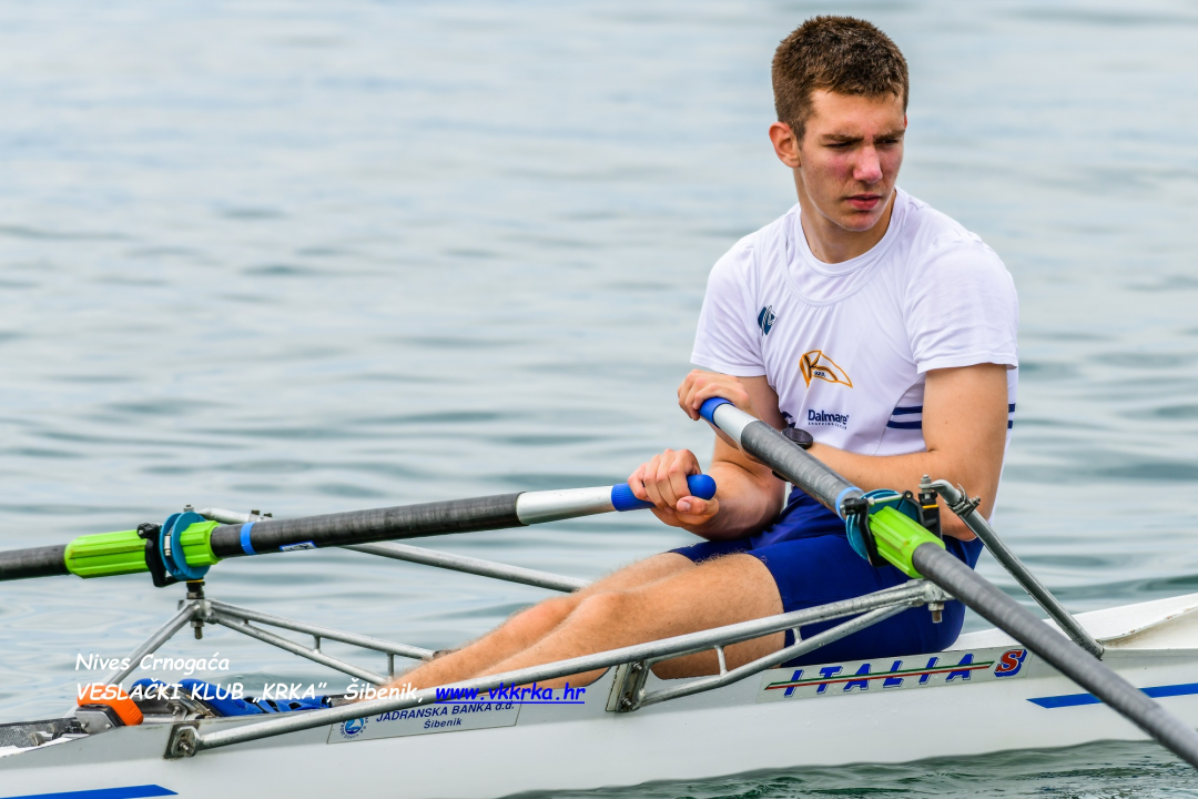 Članovi VK Krka s regate u Kaštelima se vratili s osam zlatnih, deset srebrnih i četiri brončane medalje 
