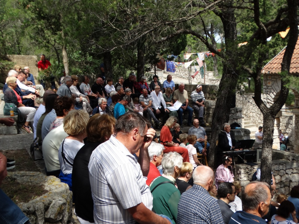 U Tisnom proslavljen blagdan Gospe od Karavaja