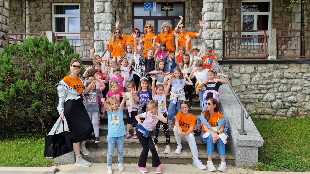 Najmlađi šibenski pjevači 'Cvrčci' nastupili na smotri dječjih zborova u Ravnoj Gori