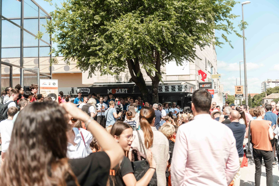 Obilježena 30. obljetnica smrti Dražena Petrovića: 'Šteta što njegova karijera nije mogla potrajati duže, još toliko toga je imao dati'