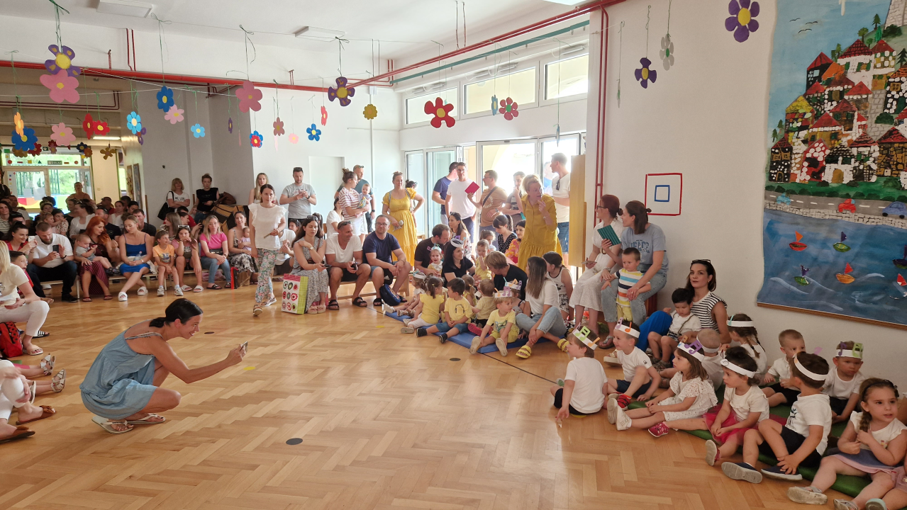 Djeca DV Šibenska maslina oduševili priredbom za roditelje i obilježili Svjetski dan glazbe 