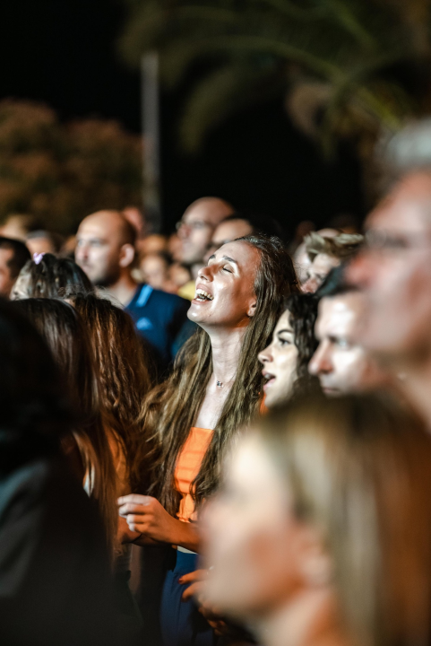 Šibenska noć napunila ulice ljudima koje je rasplesao bend Silente!