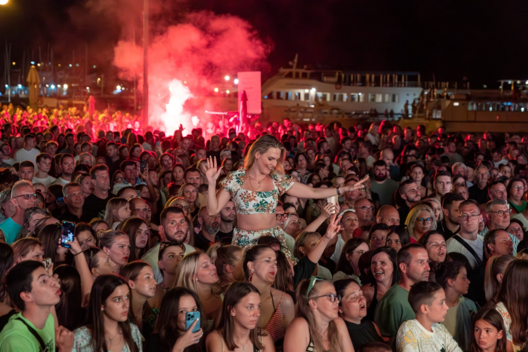 Sjajna uvertira u otvorenje trgovačkog centra: Noć za pamćenje s Petrom Grašom