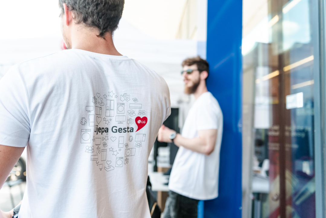 U Šibeniku održana LG-eva kampanja 'Lijepa gesta uz vas od mjesta do mjesta!'