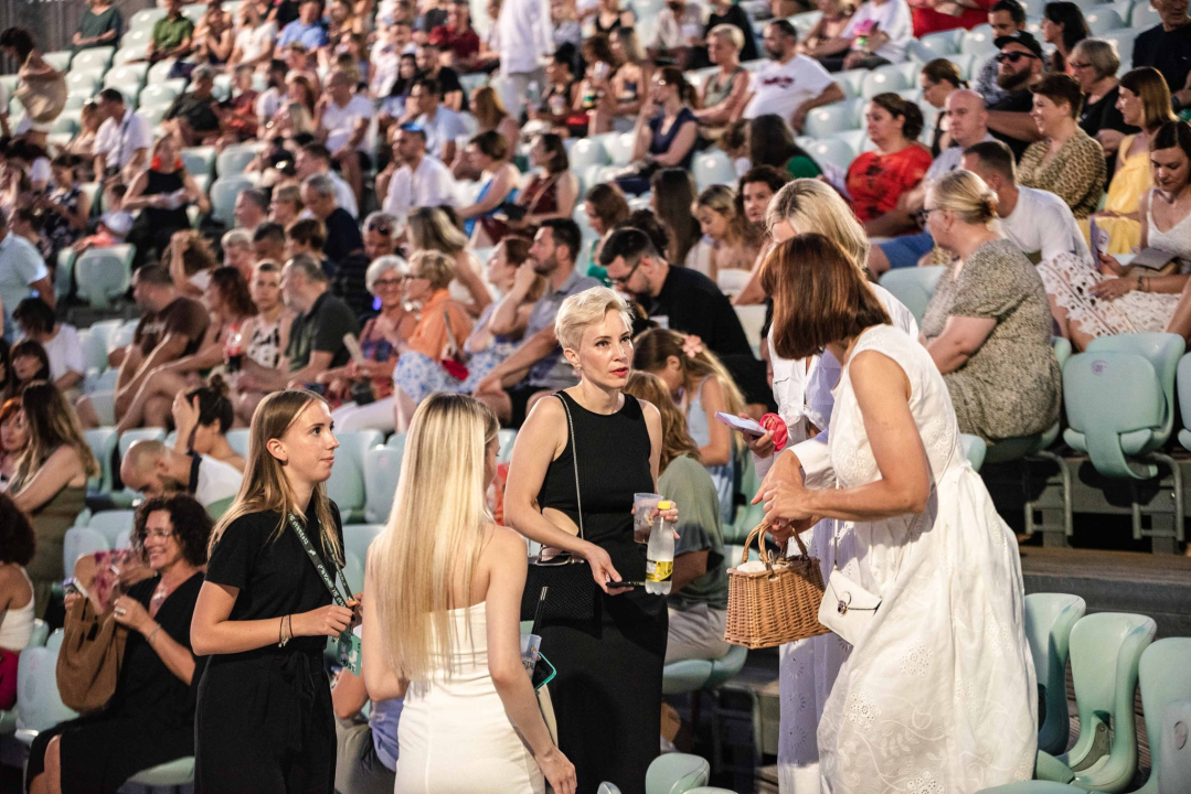  Emeli Sandé prvi put nastupila u Hrvatskoj, a publiku u Šibeniku osvojila je emocijama 