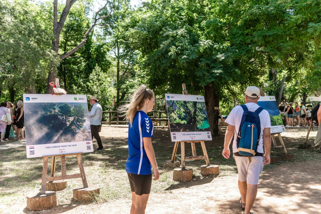 U NP Krka otvorena izložba fotografija: 'Cilj je osvijestiti važnost šuma za smanjenje utjecaja klimatskih promjena' 